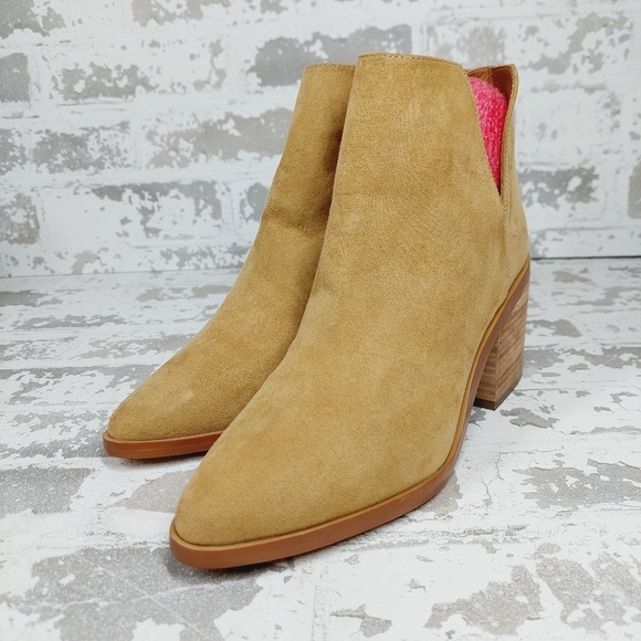 New BP Brynne Beige Fabric Upper Pointed Toe Block Heel Ankle Boots H886 - Picture 2 of 11